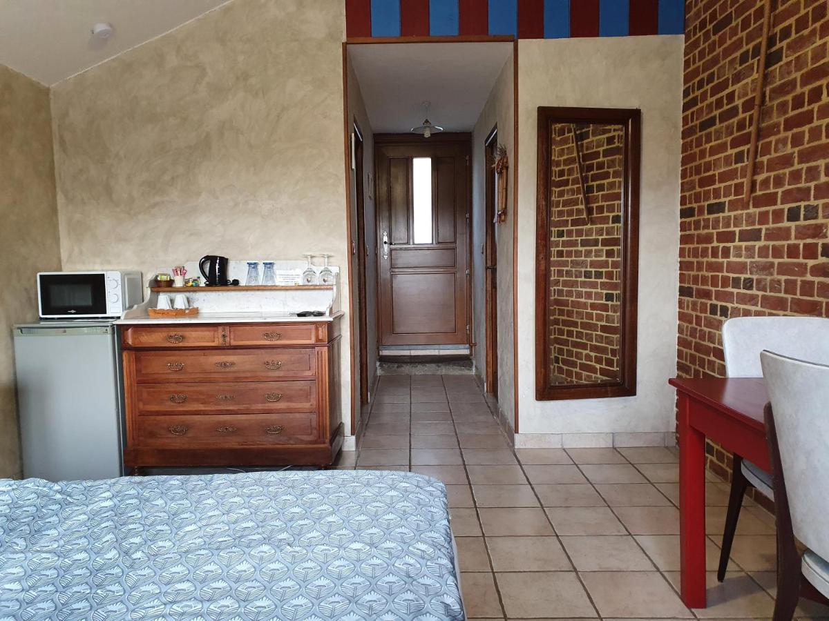 Les Mout'Anes Bed and Breakfast Saint-Hilaire-sur-Helpe Buitenkant foto