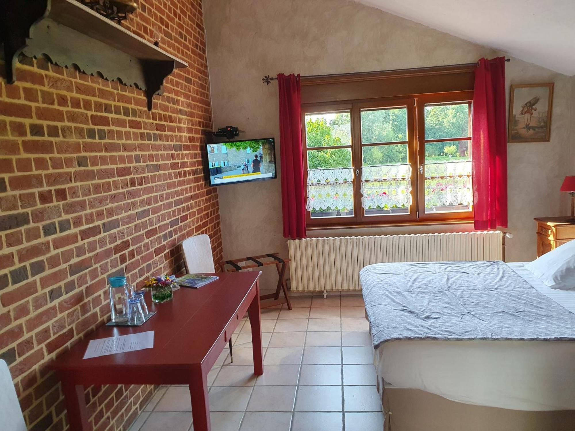 Les Mout'Anes Bed and Breakfast Saint-Hilaire-sur-Helpe Buitenkant foto
