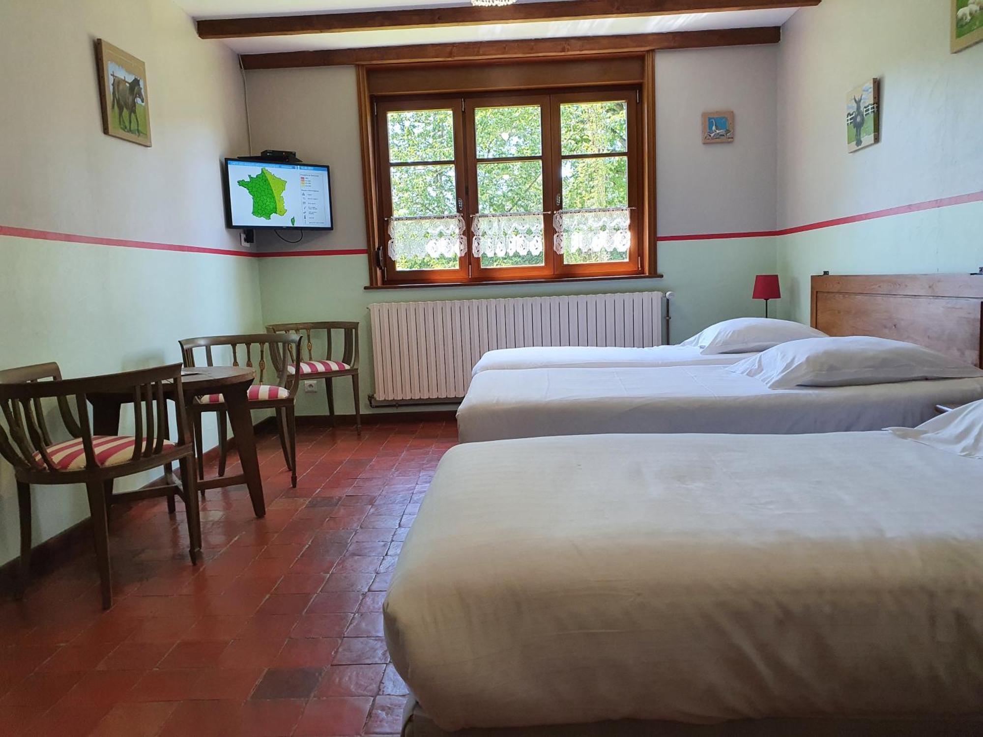Les Mout'Anes Bed and Breakfast Saint-Hilaire-sur-Helpe Buitenkant foto